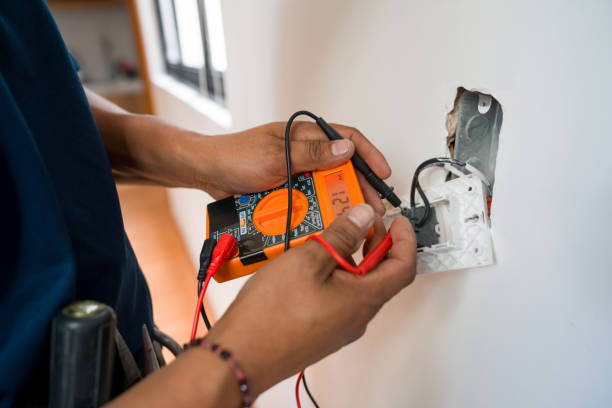 Professional Electrician in Lacoste, TX